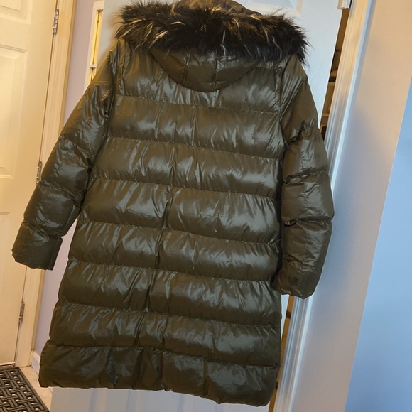 Andrew Marc long olive green puffer coat with furred hood. Zipper, snaps. Med - Picture 6 of 7